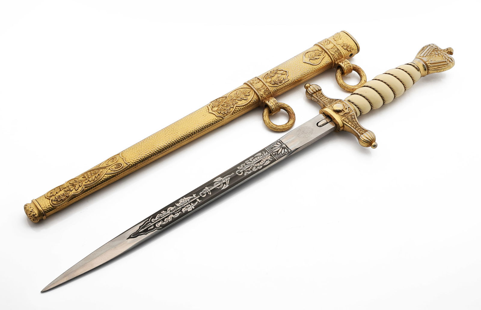 Germany, Kriegsmarine Officer's Dress Dagger (1 of 5)