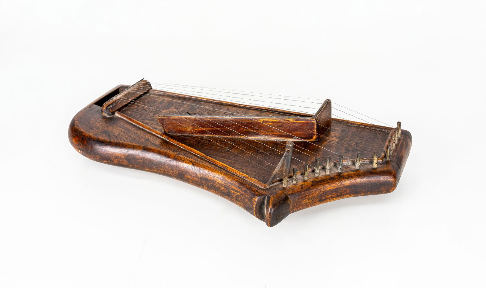 Folk Art Lyre-Form Zither Harp (1 of 4)