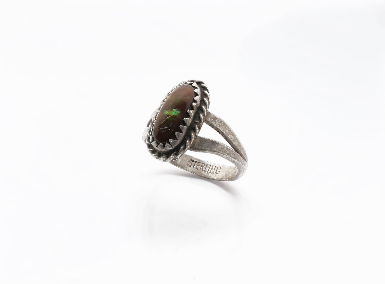 Navajo Native American Sterling Silver & Natural Fire Opal Ring: Title: Navajo Handmade Sterling Silver & Natural Fire Opal Ring Material: Sterling Silver (925), Natural Fire Opal Size: 5.75 Weight: 2.83 grams De
