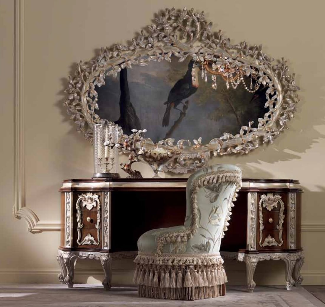 Hermes Regency Make Up Station hand-made classic. Made in Italy: Title: Hermes Regency Hand-Made Classic Make-Up Station Set, Made in Italy Origin: Italy Dimensions: Table: 73” x 25” x H 31.5” (185 cm x 63 cm x H 80 cm)<
