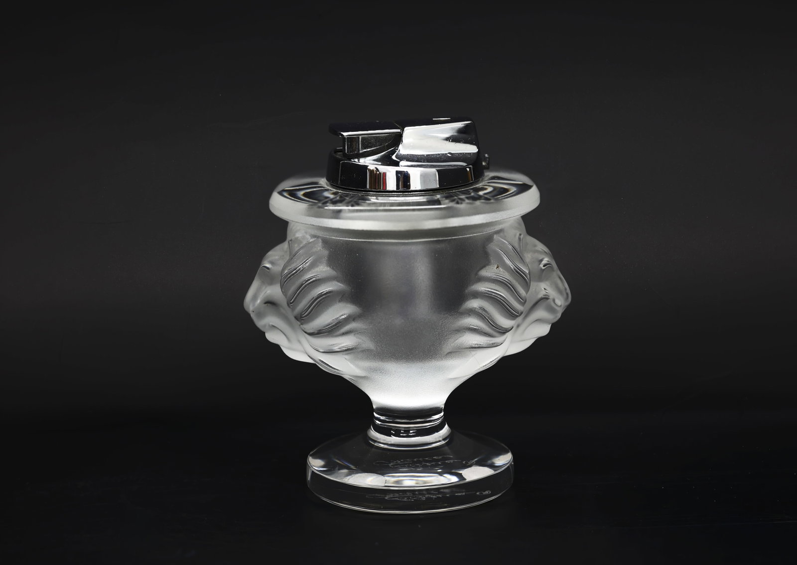 Lalique "Tete de Lion" Crystal Table Lighter (1 of 8)