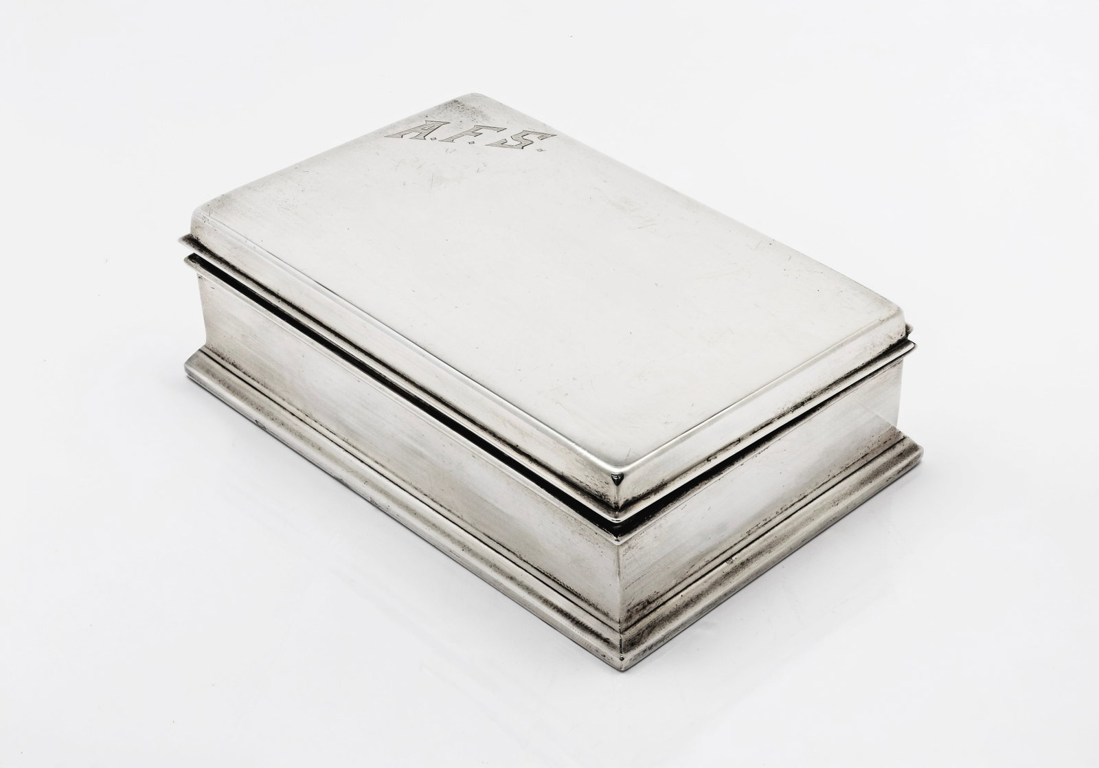 Gorham Mfg. Co. American Art Deco Silver Box No. 713: Title: Gorham No. 173 Sterling Silver Cigarette Box Model Number: 173 Origin: United States Period: Art Deco, circa 1940 Materials: Sterli