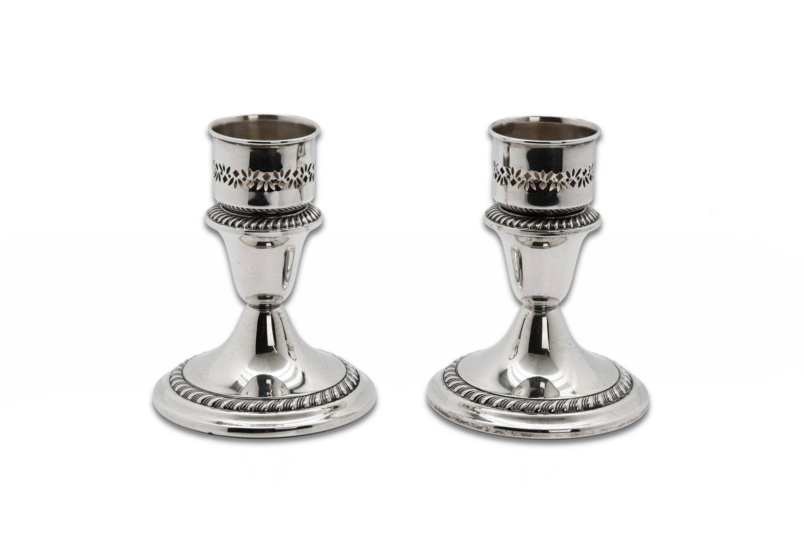 Pair of Gorham English Gadroon Sterling Silver Weighted Candlesticks, Model 667 (1 of 4)