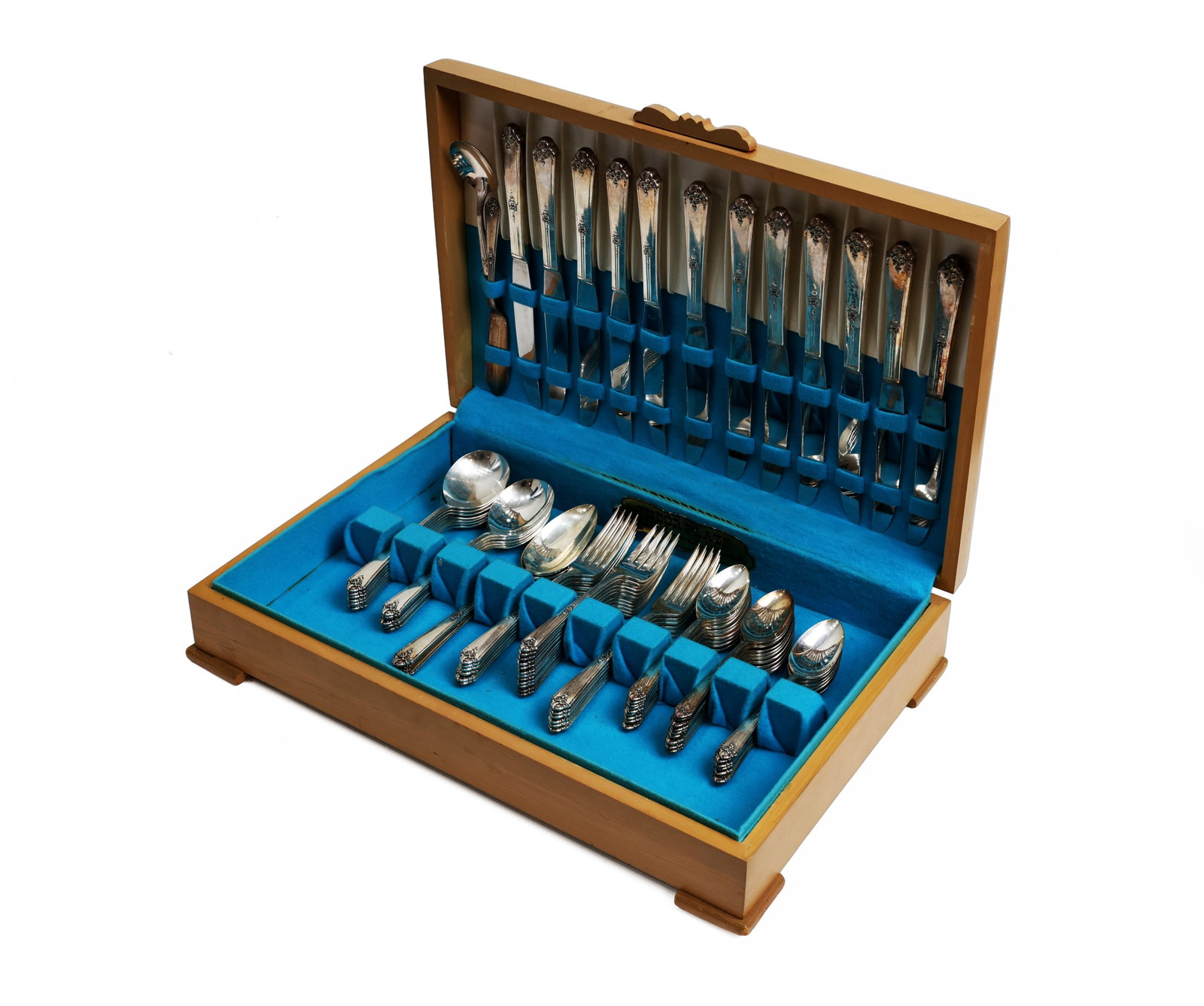 Oneida Community Tudor Plate Silverplate Flatware Service in Fitted Wooden Chest (1 of 6)