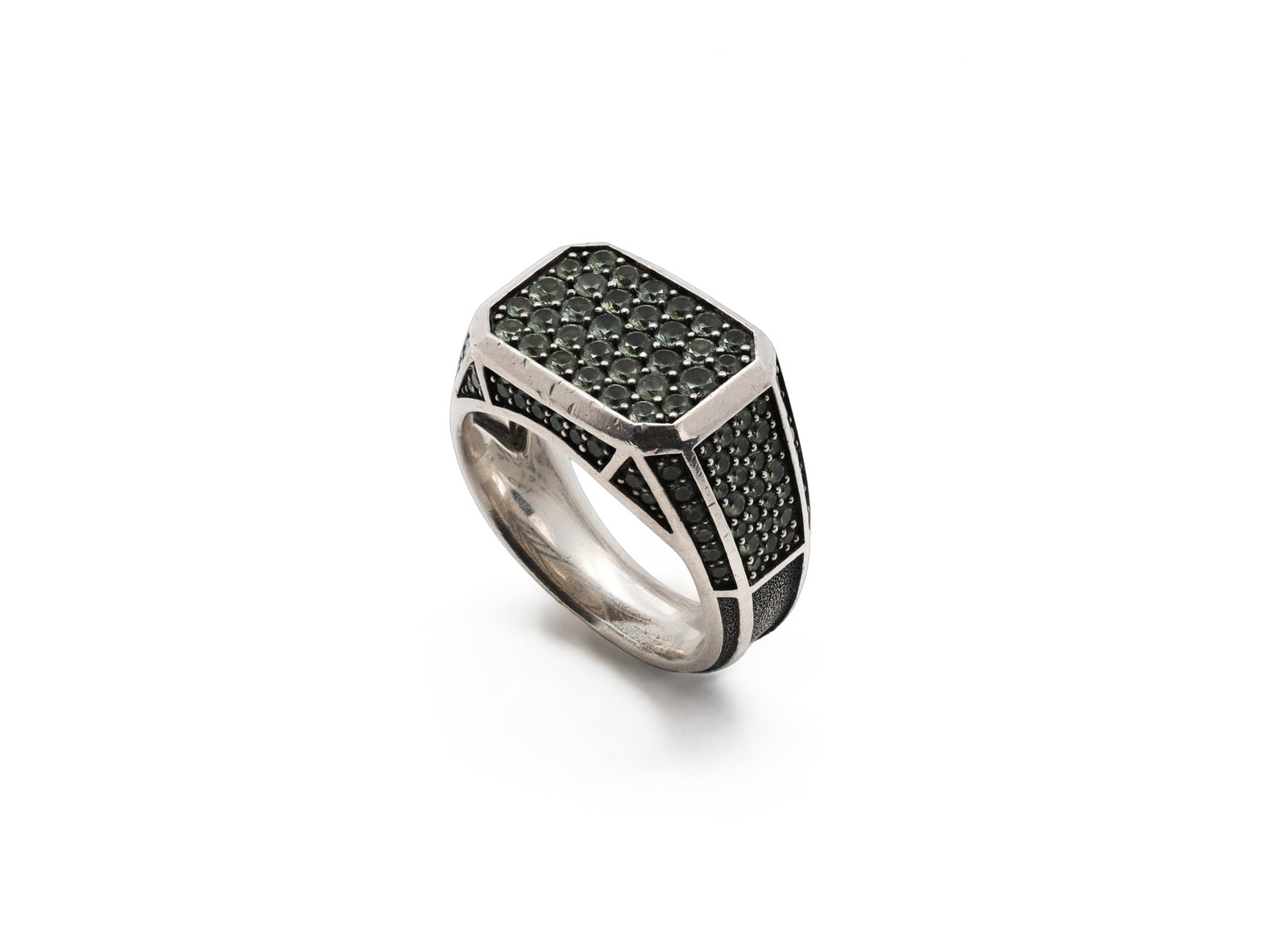 David Yurman Sterling Silver Green Sapphire Streamline Signet Ring: Brand: David Yurman, Authentic Sterling Silver Green Sapphire Streamline Signet Ring Medium: Sterling Silver 925 with Green Sapphires Dimensions: Size 10 W