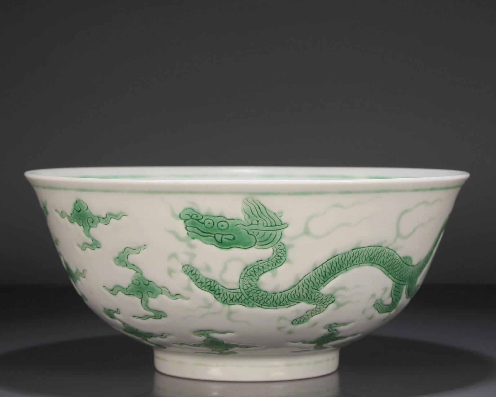 A Rare White-Glazed Polychrome 'Dragon& Auspicious Cloud' Bowl (1 of 7)