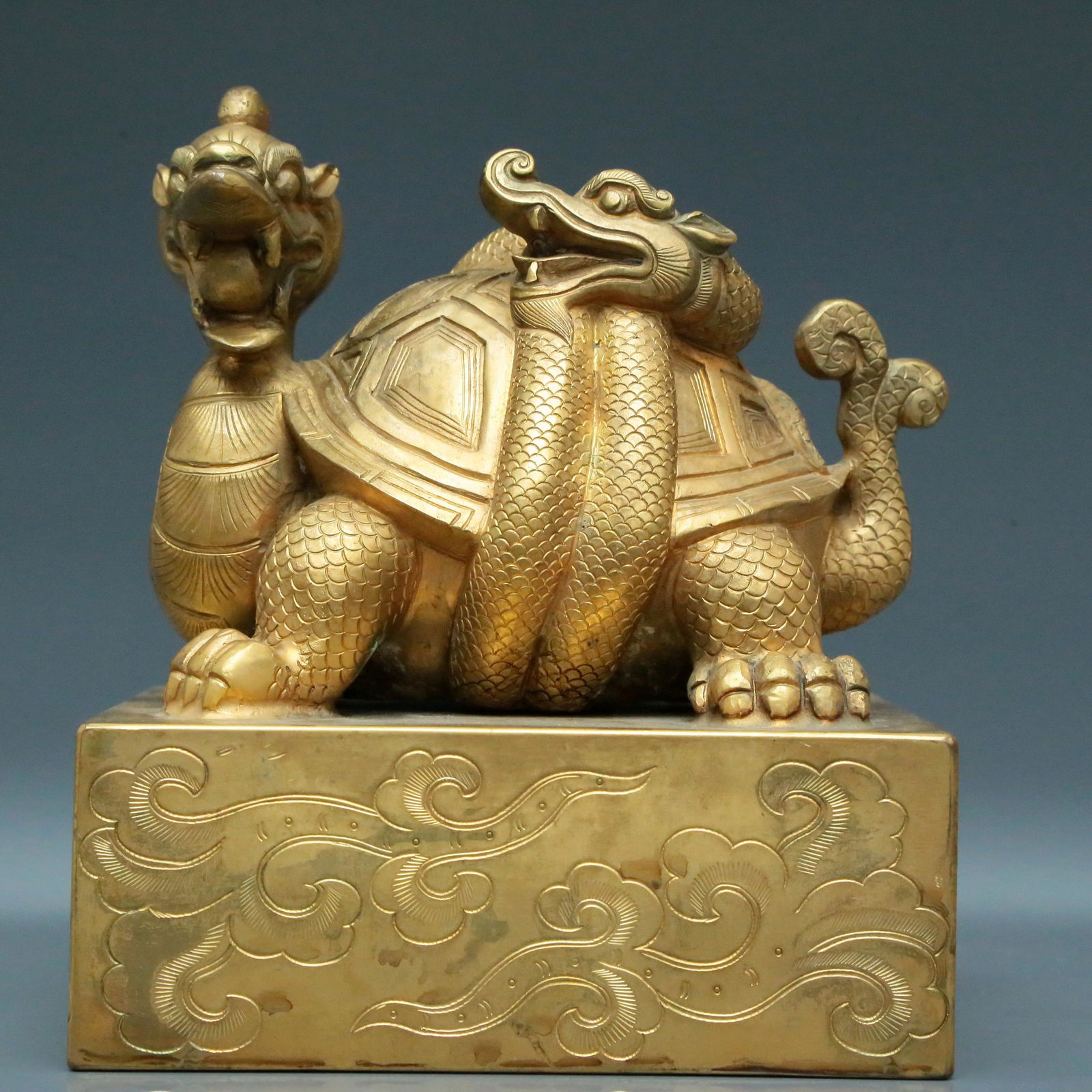 A Magnificent Gilt-Bronze 'Auspicious Beast' Seal (1 of 7)