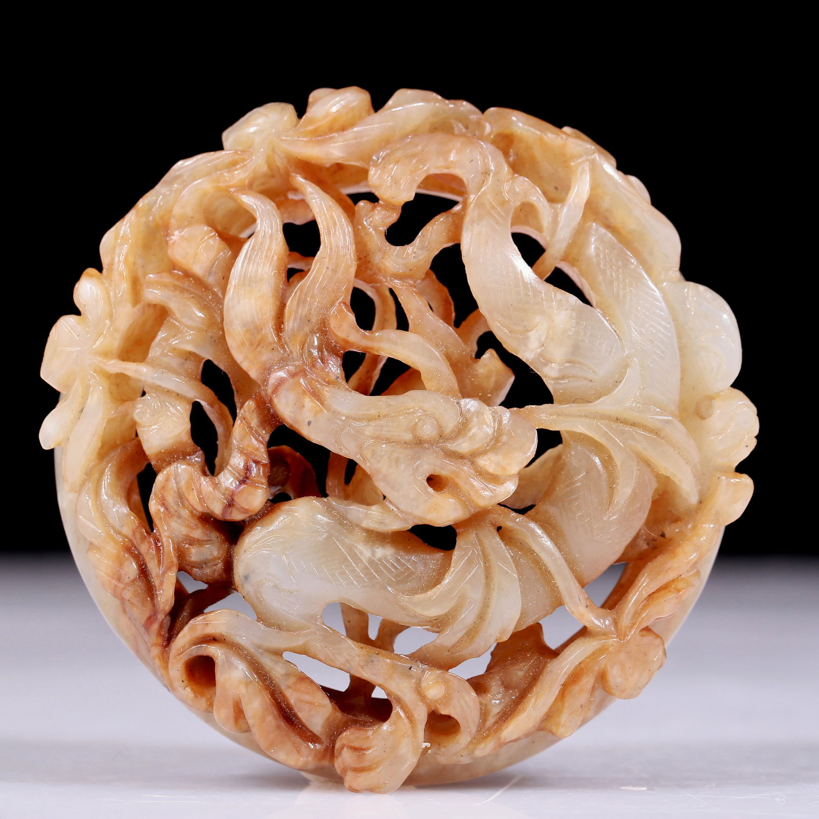 An exquisite white jade auspicious animal sign (1 of 4)