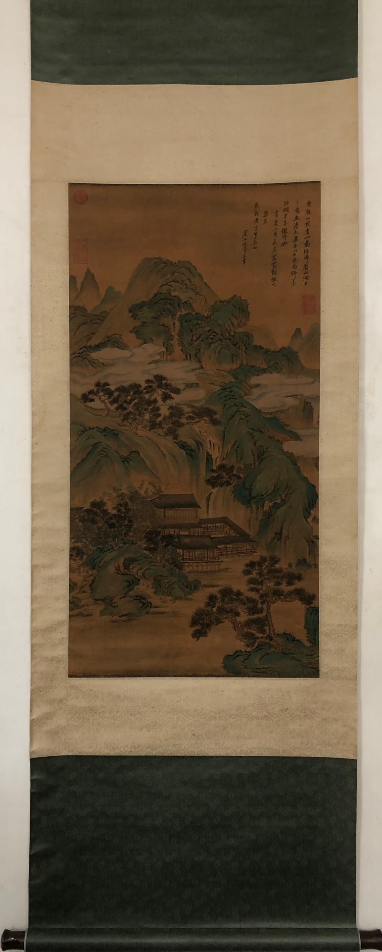 A Gorgeous Chinese Ink Painting Hanging Scroll By Wang Hui: A Gorgeous Chinese Ink Painting Hanging Scroll By Wang Hui: Landscape Ink and Color on Silk. Size(Without Frame):95cm×48cm. 王翚，山水图