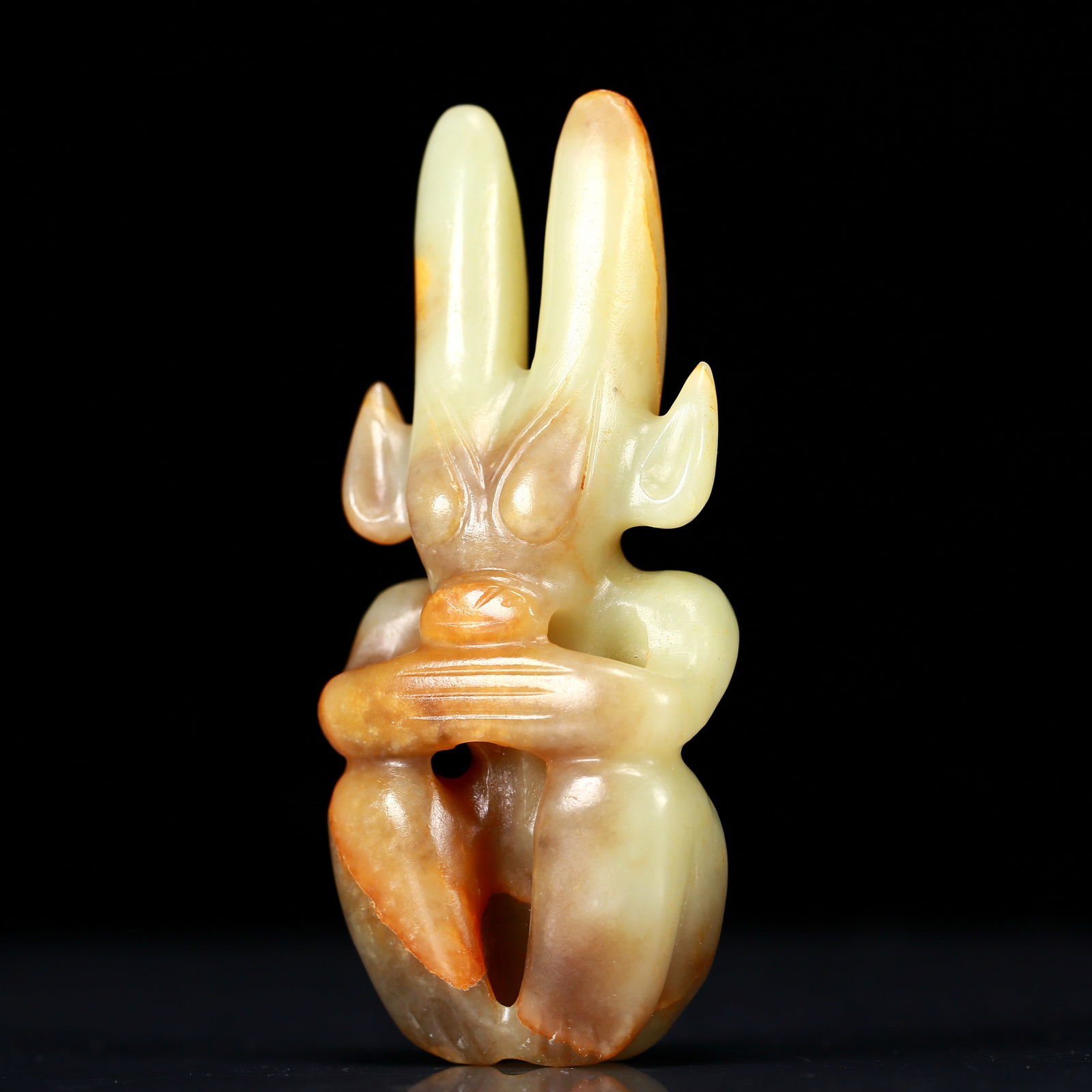 An Archaic White Jade 'Auspicious Beast' Pendant From Hong Shan Culture (1 of 5)