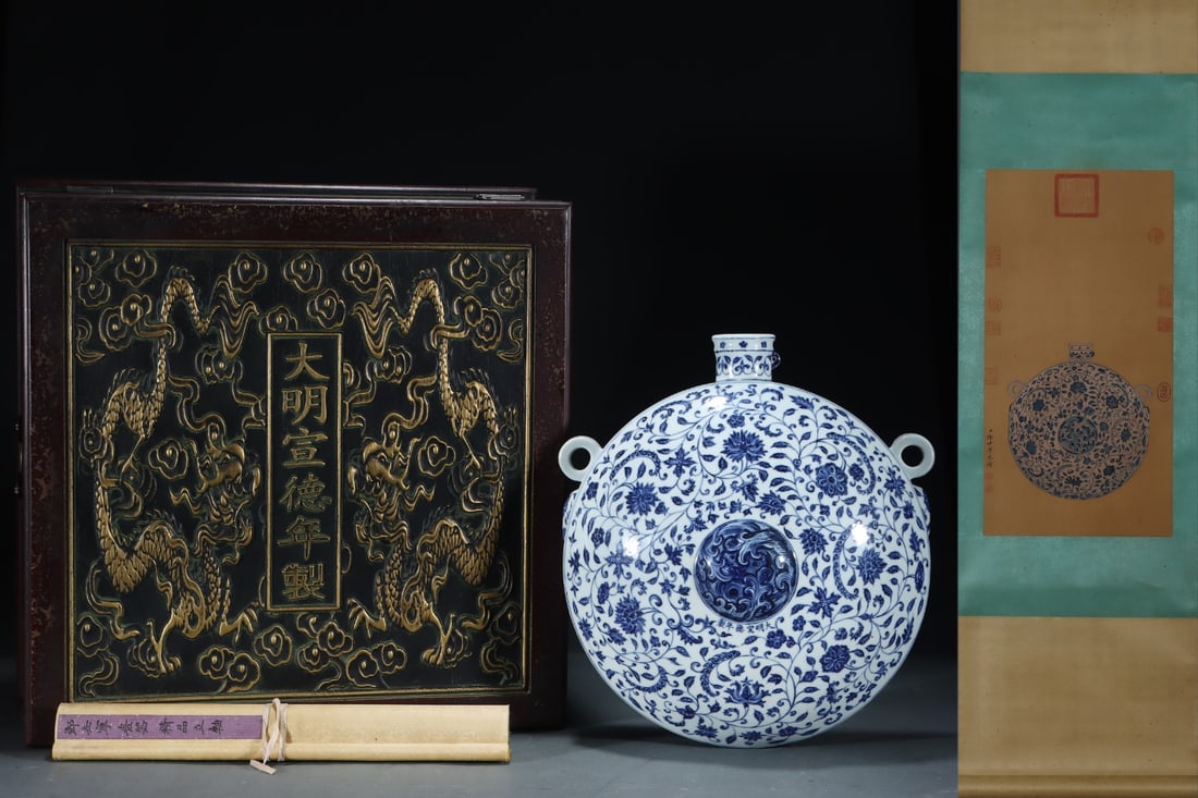 A Rare Blue and White Lotus Pattern Pot,With Vertical Scroll Painting on Silk (1 of 8)