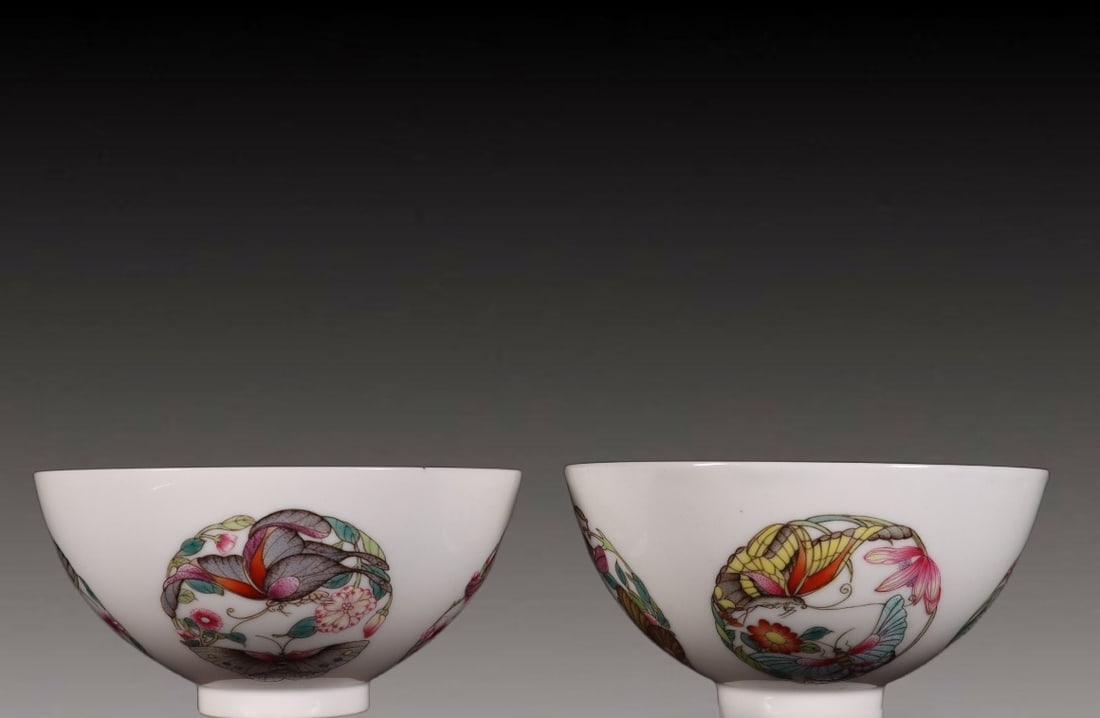 A Pair of Exquisite Famille-Rose Butterfly Pattern Bowls: A Pair of Exquisite Famille-Rose Butterfly Pattern Bowls,Qing Dynasty, China,Yongzheng Six-character Mark,Size:11.9cmx6.3cm 一对粉彩蝴蝶纹碗,中