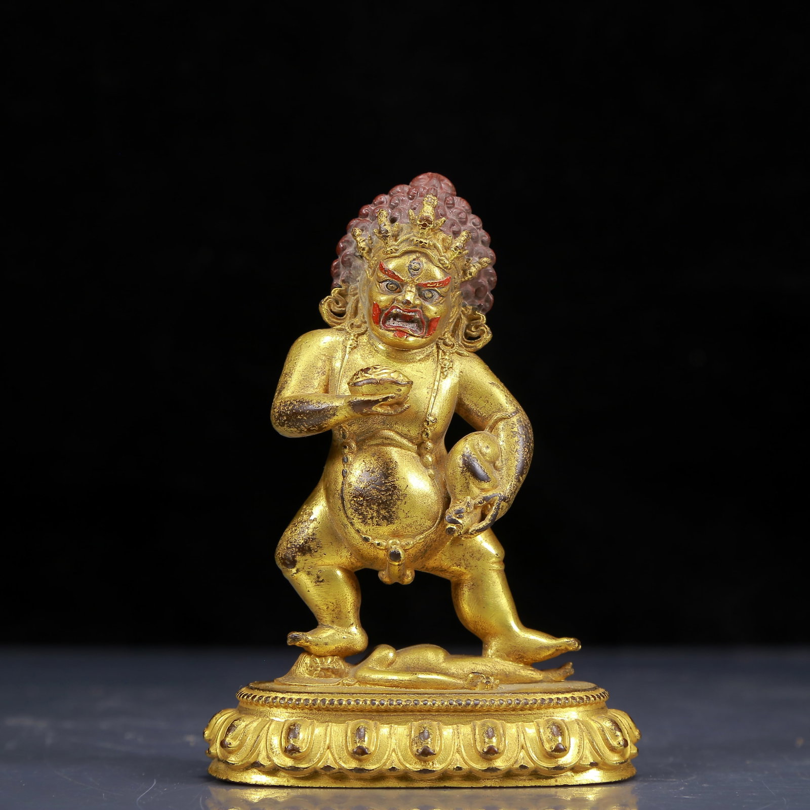 A Solemn Gilt Bronze Statue of Mammon: A Solemn Gilt Bronze Statue of Mammon,Ming Dynasty, China,Size:8cmx5cmx11.5cm,Weight:325g 铜鎏金财神像，明代