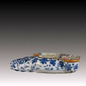 An Exquisite Blue and White Famille-Rose Flower and Bird Pattern Brush Holder (1 of 8)