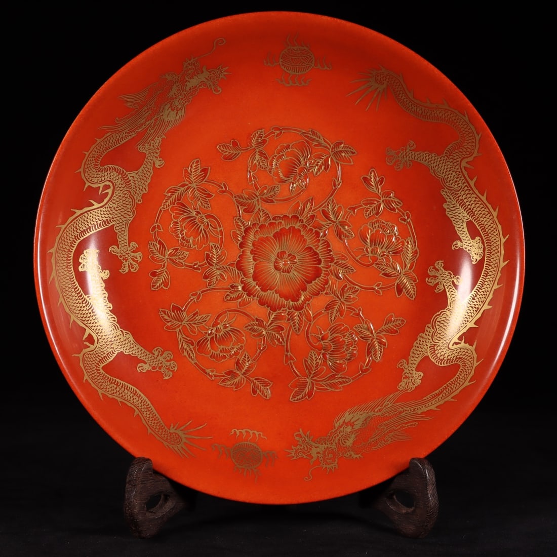 An Exquisite Coral Red Glazed Painted Gold Flower and Dragon Pattern Plate (1 of 9)