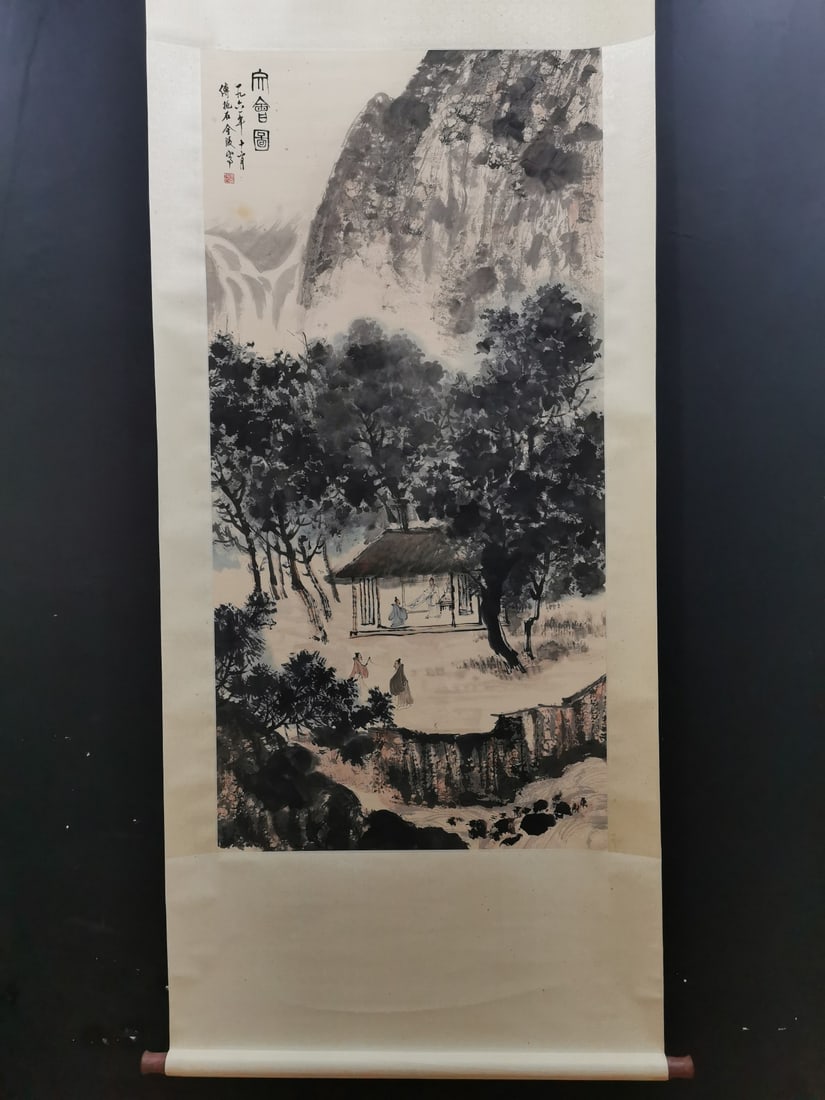 A Chinese Vertical Scroll Ink Painting of Landscape on Paper,Fu Baoshi: A Chinese Vertical Scroll Ink Painting of Landscape on Paper,Fu Baoshi,Size:67cmx135.5cm 一幅中国水墨山水画立轴,傅抱௾