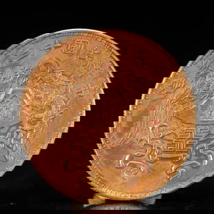 An Exquisite Gold Coin: An Exquisite Gold Coin, The Republic of China, Size:3.9cm Weight:37.5g