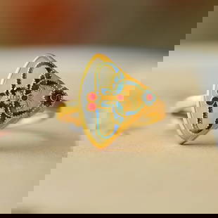 An Exquisite Sterling Silver-Gold Plated Inlaid White Jade Ring: An Exquisite Sterling Silver-Gold Plated Inlaid White Jade Ring,Size:0.5inx0.6in &#32431;&#38134;&#38208;&#37329;&#38262;&#30333;&#29577;&#25106;&#25351;,Size:12mmx16mm