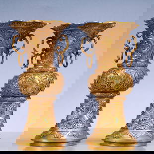 A Exquisite A pair of Gilt Bronze Crane Pattern Double-Ears Vase: A Exquisite A pair of Gilt Bronze Crane Pattern Double-Ears Vase Ming Dynasty, China Yongle Six-character Mark Size:5.3inx10.6in Weight:3750g&#19968;&#23545;&#38108;&#37775;&#37329;&#40548;&#32441;&#2