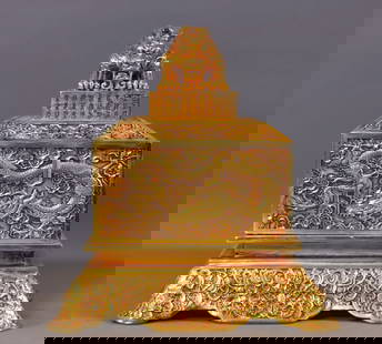 A Set of Fine Gilt Bronze Liber Ornaments,with Gilt Bronze Dragon Pattern Box: A Set of Fine Gilt Bronze Liber Ornaments,with Gilt Bronze Dragon Pattern Box,Qing Dynasty,China,Qianlong Six-character Mark,Size:7.1in,(Box)4.7inx8.9inx6.7in,(Seal)2.6inx4.1inx2.2in,(&#31616;)0.1inx5