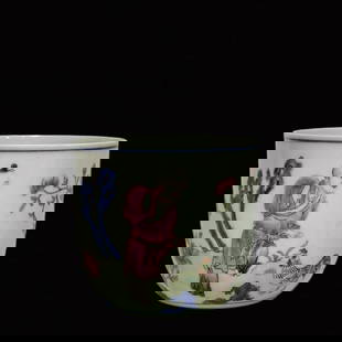An Exquisite Famille-Rose Character and Story Pattern Chicken cage cup,With an Imperial Poem by: An Exquisite Famille-Rose Character and Story Pattern Chicken cage cup,With an Imperial Poem by Emperor Qianlong,Qing Dynasty, China,Qianlong Six-character Mark,Size:2.7inx2.9in &#31881;&#24425;&#2015