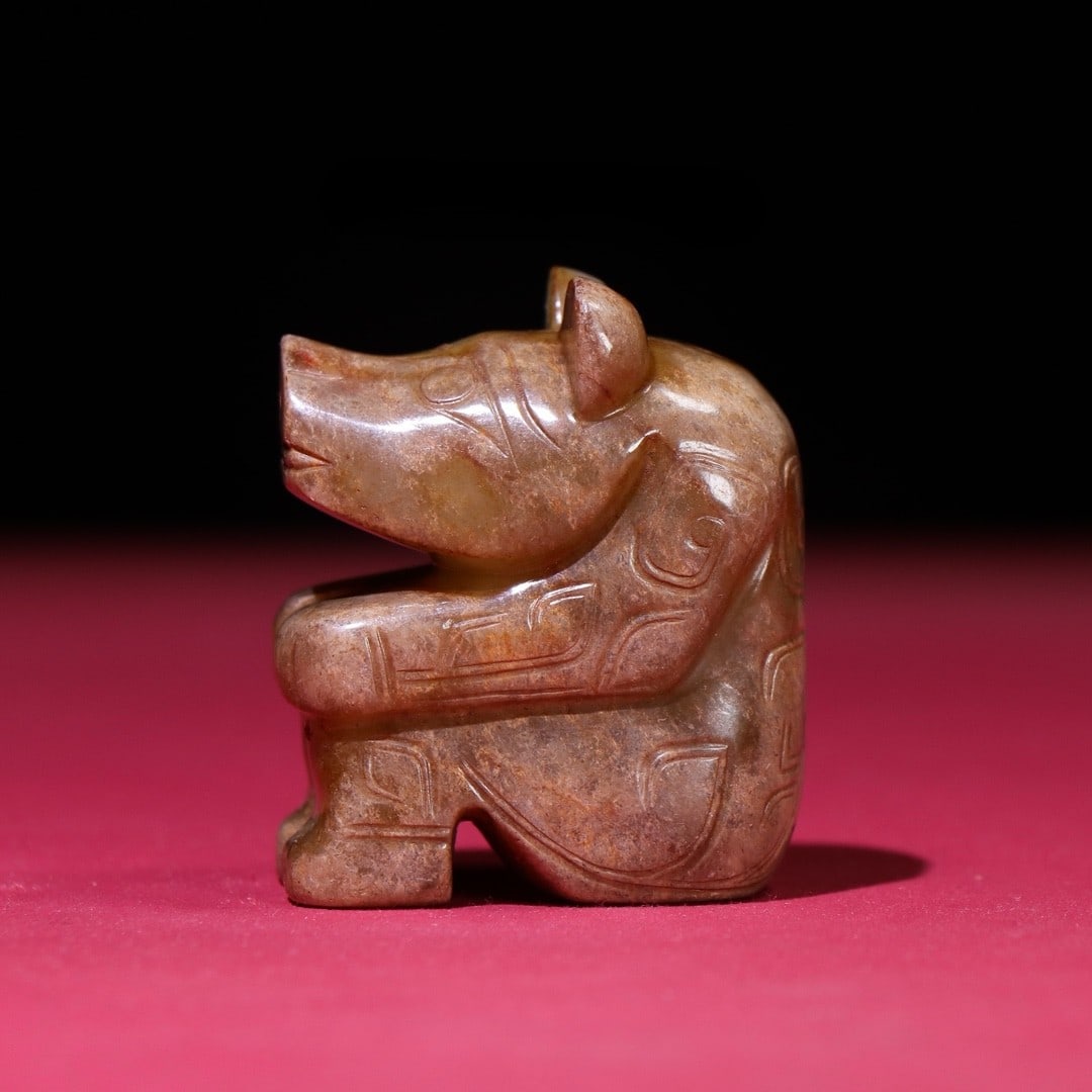 An Exquisite White Jade Bear Hand Piece: An Exquisite White Jade Bear Hand Piece,Size:2.1inx1.8inx1.2in,Weight:149g 白玉熊手把件