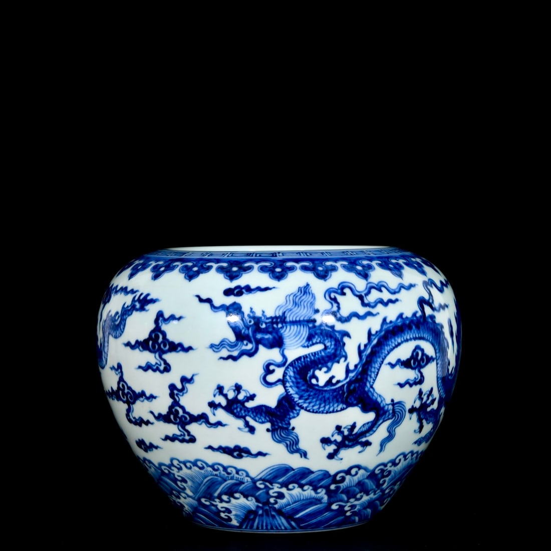 An Exquisite Blue and White Seawater,Auspicious Cloud and Dragon Pattern Brush Washer: An Exquisite Blue and White Seawater,Auspicious Cloud and Dragon Pattern Brush Washer,Ming Dynasty, China,Xuande Six-character Mark,Size:6.5inx9.1in 青花海水祥云