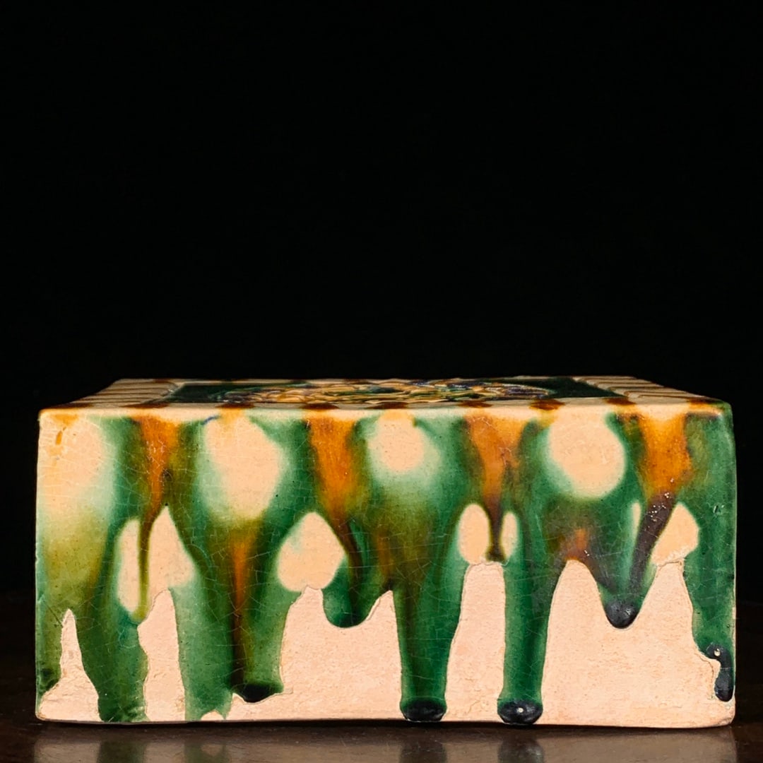 An Exquisite Tri-Color Glazed Pottery Mandarin Duck Pattern Pillow (1 of 9)