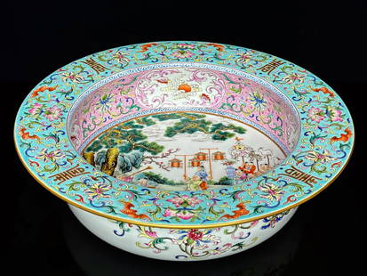 A Pair of Exquisite Famille-Rose Lotus Pattern Bats and Peach Pattern Character and Story Pattern: A Pair of Exquisite Famille-Rose Lotus Pattern Bats and Peach Pattern Character and Story Pattern Plate Qing Dynasty, China Qianlong Six-character Mark Size:3.7inx14.2in绿地缠枝