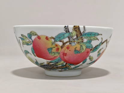 An Exquisite Famille-Rose Flower and Fruit Pattern Bowl: An Exquisite Famille-Rose Flower and Fruit Pattern Bowl Qing Dynasty, China Yongzheng Six-character Mark Size:2.7inx5.7in&#31881;&#20116;&#31119;&#20843;&#26691;&#32441;&#23467;&#30871; &#20013;&#2226