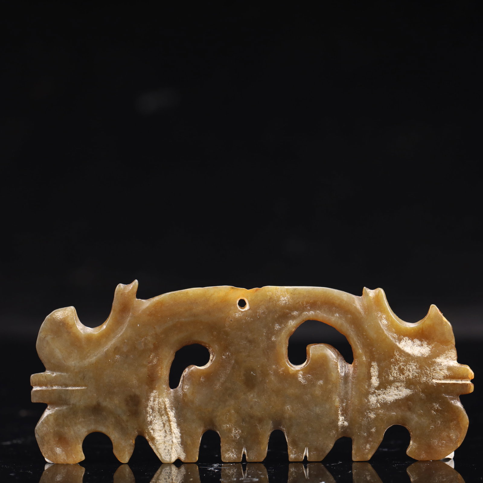 An Archaic Hongshan Culture Yellow Jade Pendant (1 of 7)