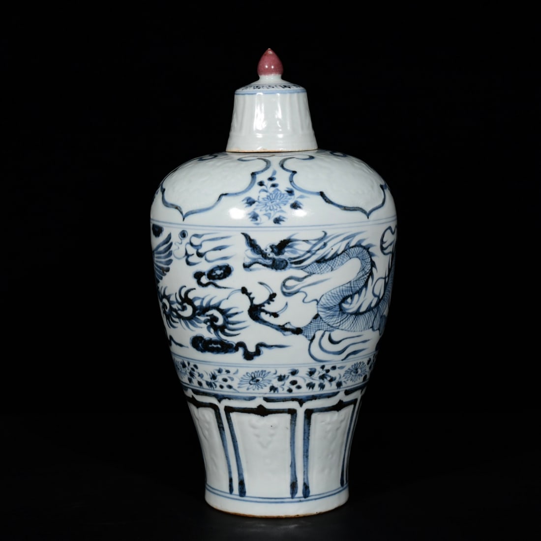 A Rare Blue and White Dragon and Phoenix Pattern Bottle: A Rare Blue and White Dragon and Phoenix Pattern Bottle,Yuan Dynasty, China,Size:14.6inx7.9in 青花龙凤纹盖瓶,中国元代