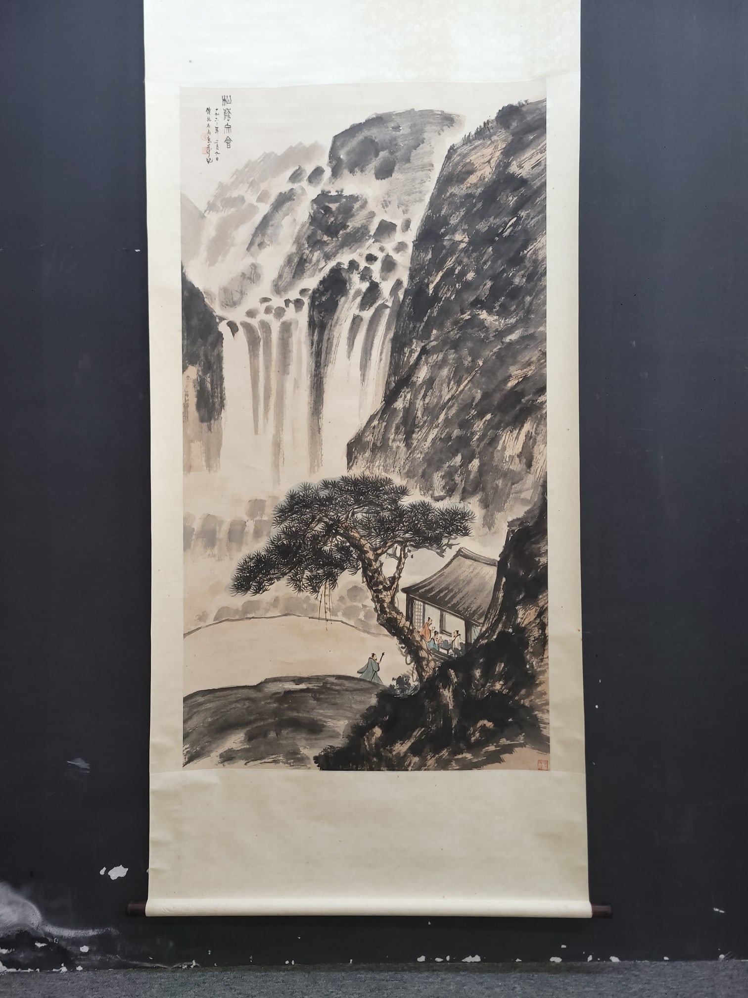 A Chinese Vertical Scroll Ink Painting of Landscape on Paper: Eatimated Value:5500-11000. A Chinese Vertical Scroll Ink Painting of Landscape on Paper,Modern Time of China,Fu Baoshi,Without frame Size: 37.4inx69.9in 一幅中国水ࣝ
