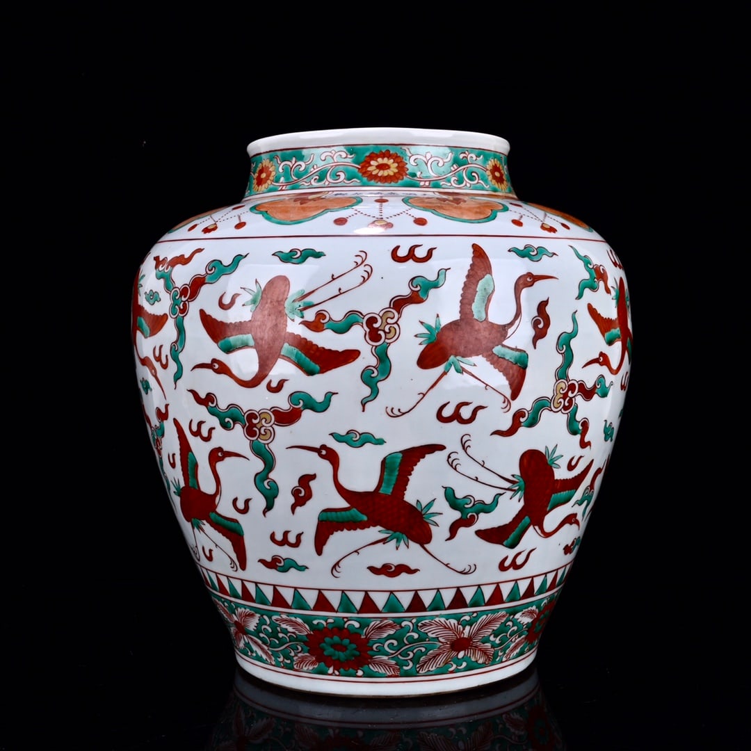 An Exquisite Red-and- Green Glazed Crane Pattern Jar: An Exquisite Red-and- Green Glazed Crane Pattern Jar,Ming Dynasty,China,Jiajing Six-Character Mark,Size:14.2inx13.4in 红绿彩仙鹤纹罐,中国明&