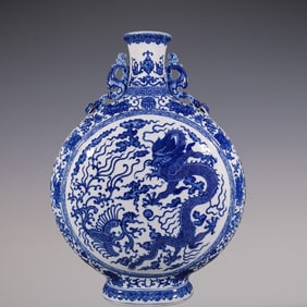 An Exquisite Blue and White Bats and Peach Pattern Lotus Pattern Dragon and Phoenix Pattern