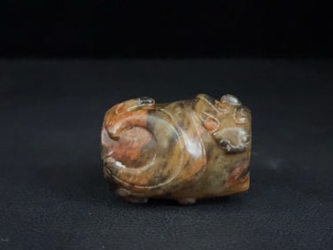 An Exquisite White Jade Chi-Dragon Pattern Pendant