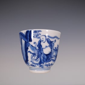 An Exquisite Blue and White Character and Story Pattern Cup