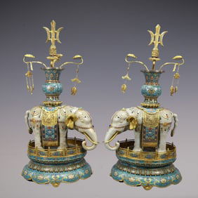 A Exquisite A pair of Cloisonne Lotus Pattern Bats and Peach Pattern Elephant Ornament