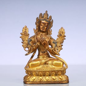 An Exquisite Gilt Bronze Buddha Statue