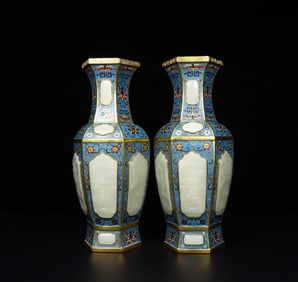 An Exquisite Cloisonne Inlaid White Jade Lotus Pattern Flower Pattern Vase