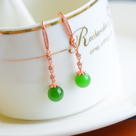 An Exquisite Silver Inlaid Jasper Earrings