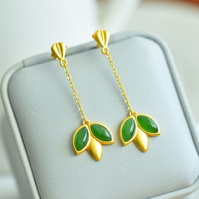 A Pair of Exquisite Gilt Silver Inlaid Jasper Earrings