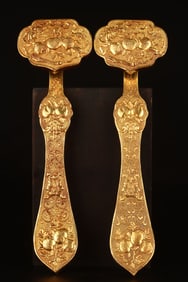 A pair of Rare Gilt Bronze Peach Pattern Ruyi