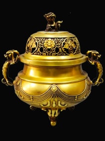 A Rare Pure Red Bronze Gilt Coiled Dragon Elephant Trunk Triangular Censer