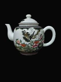 A Rare Famille-Rose Flower Bird Pattern Teapot