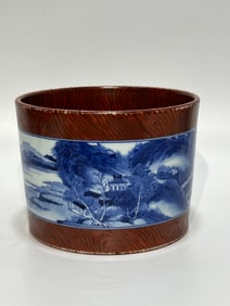 A Rare Imitation Wood Grain Blue and White Landscape Pattern Brush Pot