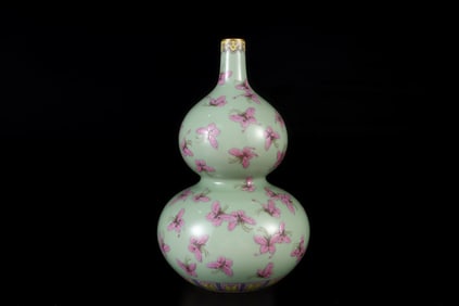 Celadon Glazed Butterfly Pattern Gourd-Shaped Vase