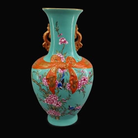 Famille-Rose Green Glazed Flower and Bird Pattern Double-Ears Vase