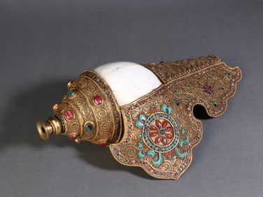 A Exquisite Gilt Bronze Inlaid Gems Conch