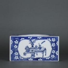 Blue and White Antique Pattern Brush Washer